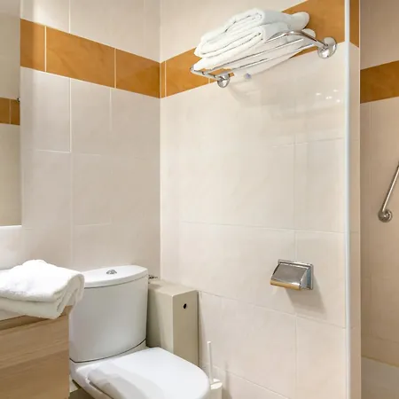 Apartmán Climatise 2/3 Pers Proche Et Commerces, Balcon, Wi-fi, Parking Dispo - Fr-1-466a-7 *