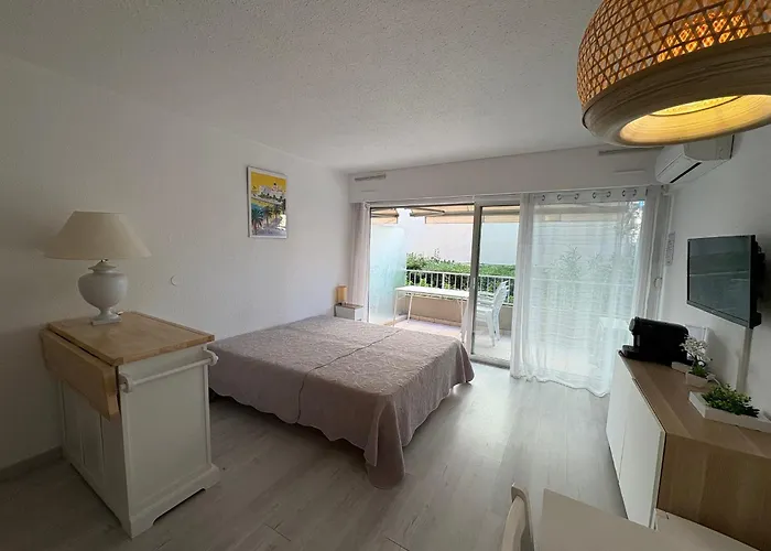 Climatise 2/3 Pers Proche Et Commerces, Balcon, Wi-fi, Parking Dispo - Fr-1-466a-7 Apartment Saint-Raphaël